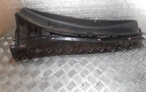 Mazda 3 II Wiper trim BBM4507R1 K2443