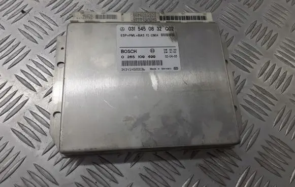 Mercedes-Benz E W210 Engine control unit/module ECU 0315450832Q02