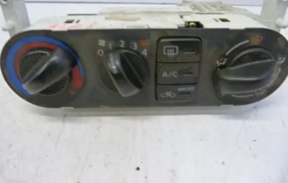 Nissan Almera N16 Climate control unit