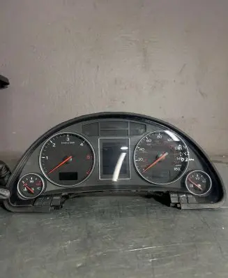 Audi A4 S4 B6 8E 8H Speedometer (instrument cluster) 1036901830 0263626137 8E0920981
