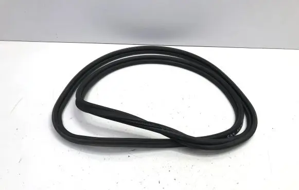 BMW 2 F44 Trunk rubber seal (body) 7292144