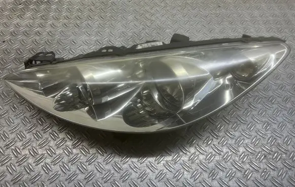 Peugeot 308 Headlight/headlamp