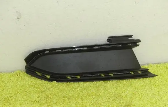 Audi Q6 e-tron Front bumper lower grill 85H853334