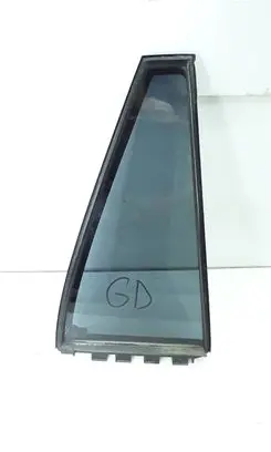 Toyota Corolla E120 E130 Rear vent window glass 6818813080 E642r00122