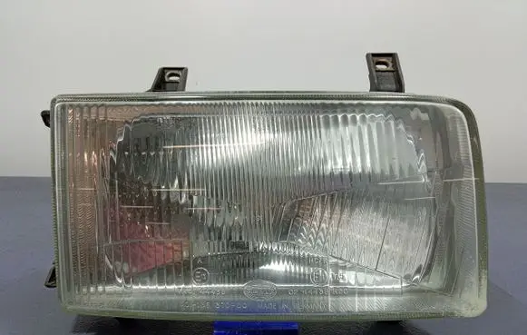 Volkswagen Transporter - Caravelle T4 Headlight/headlamp 701941018