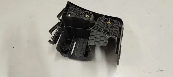 Volkswagen Tiguan Fuse box cover 1k0907361b