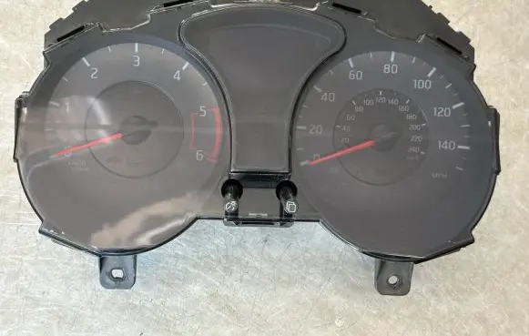 Nissan Juke I F15 Speedometer (instrument cluster)