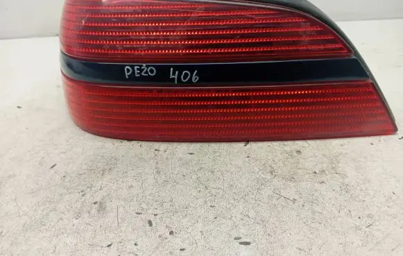 Peugeot 406 Rear/tail lights LP1G120AD