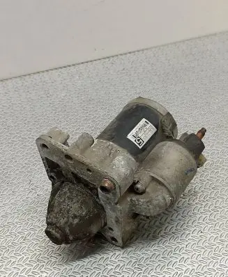 Peugeot 3008 I Starter motor M000T22471 9663528880