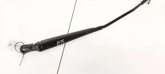 Renault Modus Front wiper blade arm 8200360823A