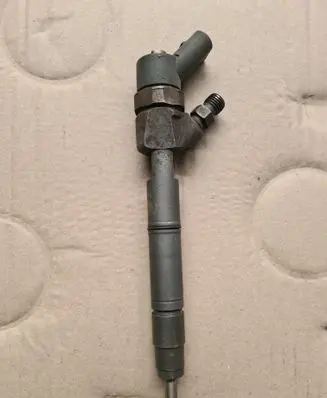 Mercedes-Benz A W168 Fuel injector 0445110116-II