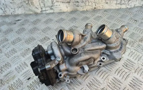 Volkswagen PASSAT B8 Water pump 05E121117H 05E907593 05E121042E