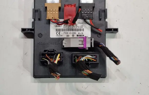 Audi A6 S6 C6 4F Comfort/convenience module 4F0907279 4F0910279