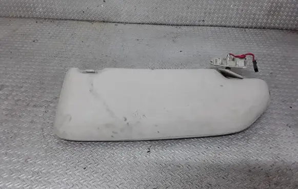 Sun visor