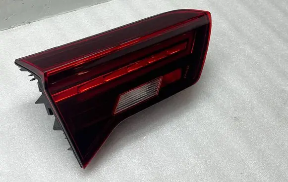 Volkswagen T-Roc Tailgate rear/tail lights 2GA945093C