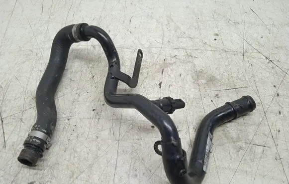 Audi A5 8T 8F Engine coolant pipe/hose 059121070