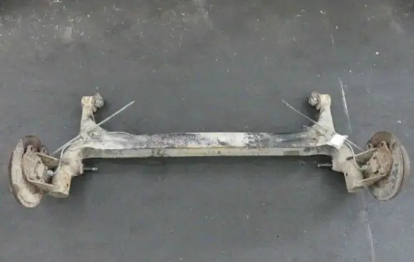 Toyota Corolla Verso E121 Rear axle beam IMPRK1244559