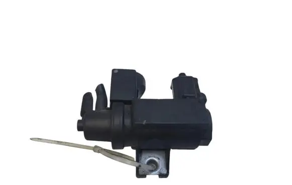 Lexus IS 220D-250-350 Turbo solenoid valve 258190R011