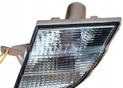 Nissan Micra Front indicator light 182736