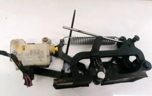 Volkswagen Phaeton Central locking motor 3D5827061