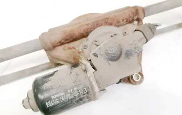 Toyota RAV 4 (XA20) Wiper motor 8511042130 85110-42130