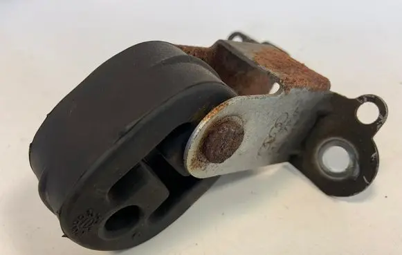 Muffler mount bracket/holder