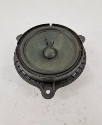Renault Captur Front door speaker 