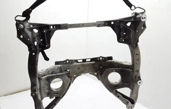 BMW 5 G30 G31 Front subframe 6861106