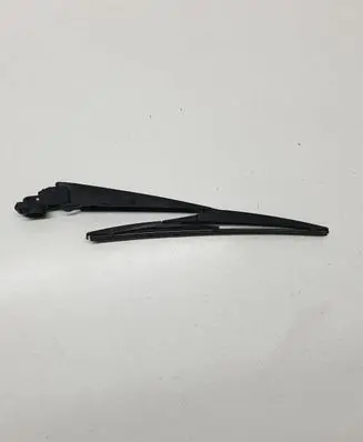 Nissan X-Trail T31 Rear wiper blade arm