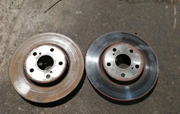 Lexus IS 220D-250-350 Front brake disc 