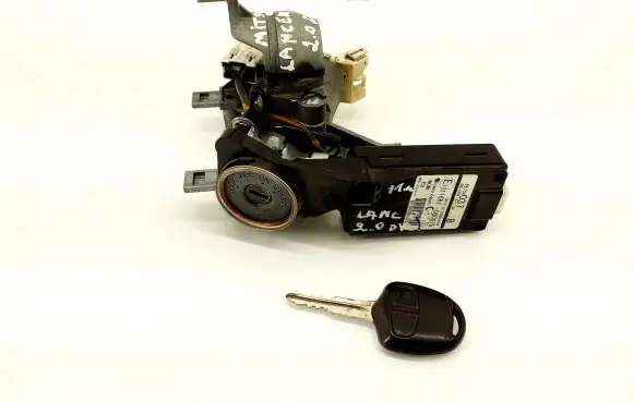 Mitsubishi Lancer VIII Ignition lock 8670A037 2009DJ4348