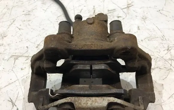 Jeep Grand Cherokee Rear brake caliper