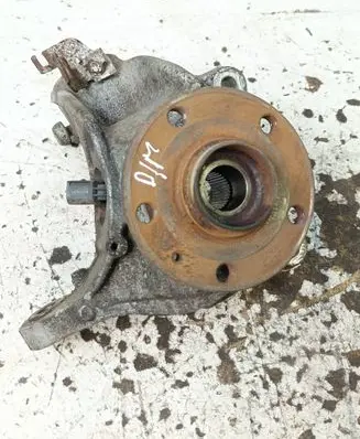 Volkswagen PASSAT B7 Front wheel hub