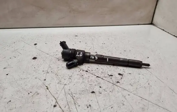 KIA Carens II Fuel injector 3380027400 0445110258