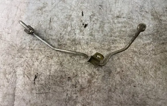 Fuel injector supply line/pipe