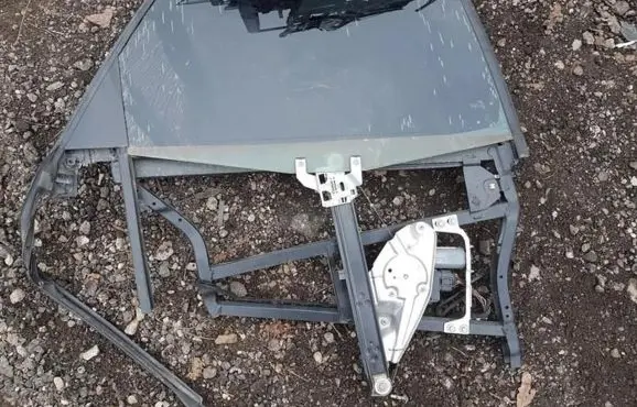 Audi A6 S6 C5 4B Sliding door window regulator with motor 4b0839398b