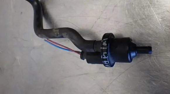 Skoda Fabia Mk2 (5J) Valve vacuum 