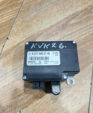 Mercedes-Benz E W211 Battery control module A2115402745 0199000002 130431EE