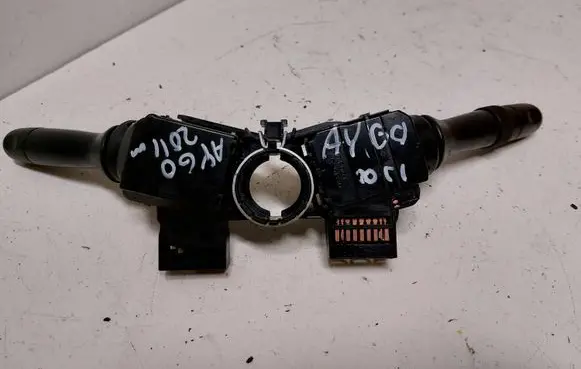 Toyota Aygo AB10 Wiper turn signal indicator stalk/switch 17F144