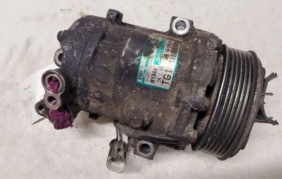 Opel Corsa C Air conditioning (A/C) compressor (pump) 13106850 TG1 0421101462