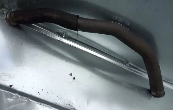 Mercedes-Benz B W245 Engine coolant pipe/hose