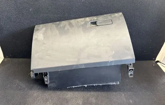 Mercedes-Benz A W177 Glove box 15367758
