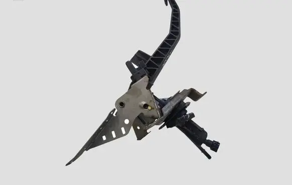 Ford Focus Clutch pedal 4M517B633XC