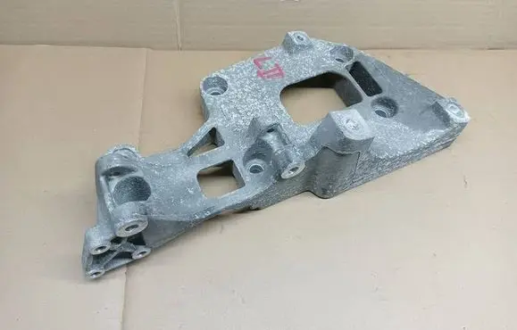 Seat Leon (1P) Generator/alternator bracket 06F903143F