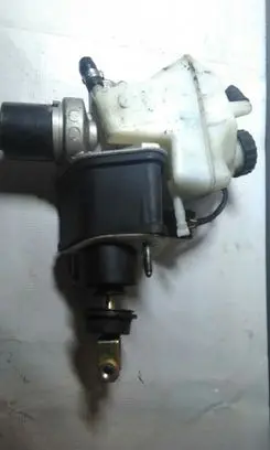 Mercedes-Benz E W211 Master brake cylinder A004300312