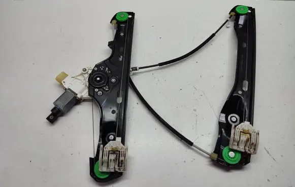 BMW X1 E84 Front door window regulator with motor 0130822226 6927027 2990385