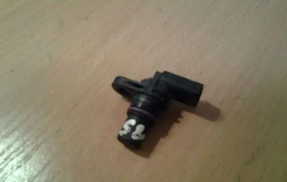 Audi A8 S8 D4 4H Crankshaft position sensor 04C907601