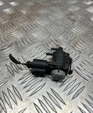 Volkswagen Touran II Turbo solenoid valve 1k0906283a