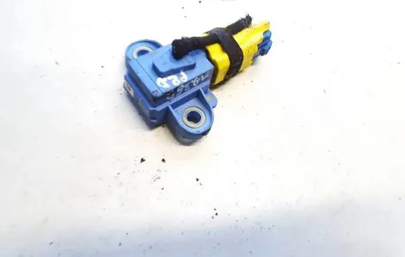 Volkswagen Golf V Airbag deployment crash/impact sensor 1k0955557a