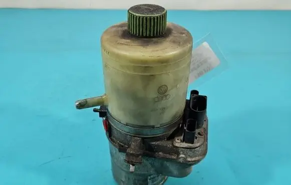 Volkswagen Polo IV 9N3 Power steering pump 6Q0423156AB IMPRK1540813
